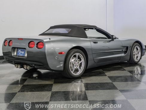 Used 2003 Chevrolet Corvette Convertible w/ Preferred Equipment Group1 RWD image 12