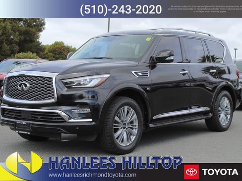 Used 2018 INFINITI QX80 2WD w/ Driver Assistance Package image 2