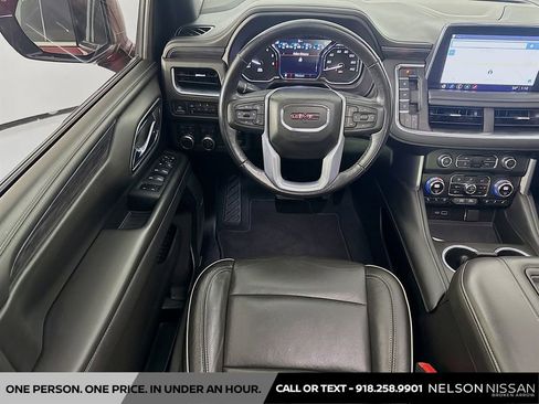 Used 2021 GMC Yukon XL SLT w/ SLT Luxury Plus Package AWD/4WD image 24