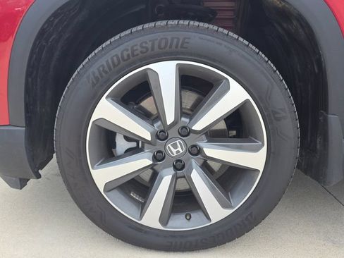 Used 2025 Honda Pilot Elite image 10