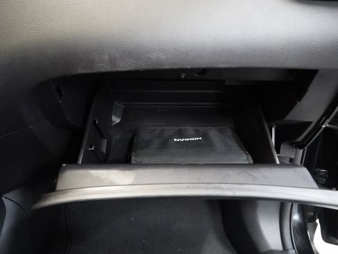 Used 2016 Nissan Rogue SL w/ SL Premium Package image 37