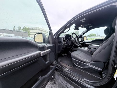 Used 2019 Ford F150 XLT w/ Equipment Group 302A Luxury AWD/4WD image 9