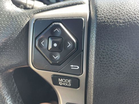 Used 2018 Toyota 4Runner Limited AWD/4WD image 23