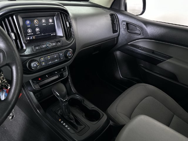 Used 2022 Chevrolet Colorado W/T AWD/4WD image 36