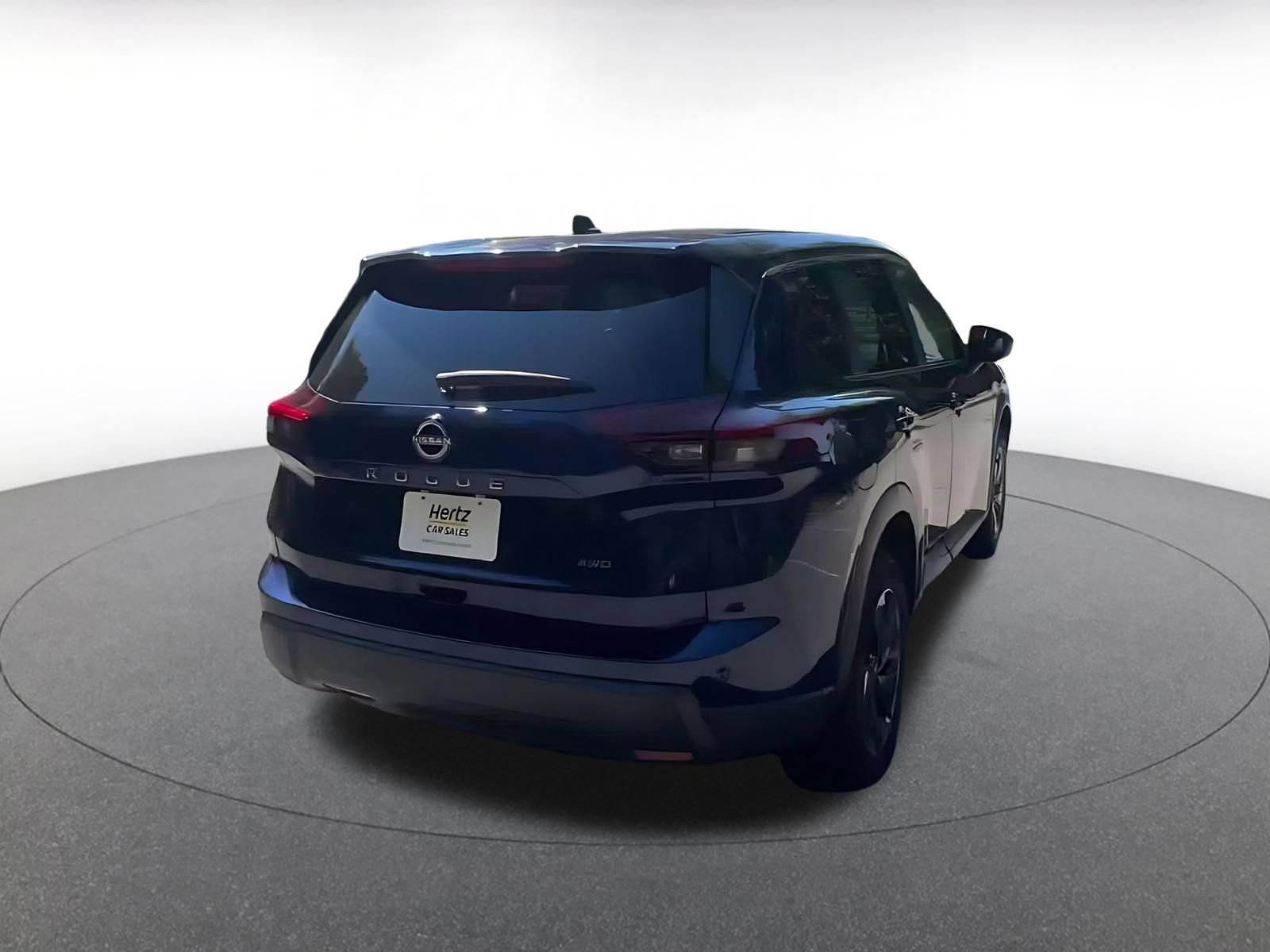 Used 2025 Nissan Rogue SV AWD/4WD image 14