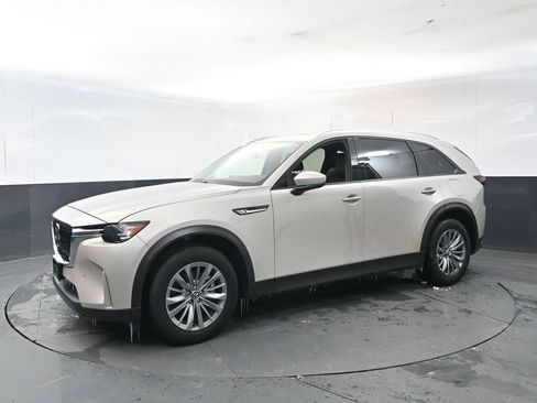 Used 2025 MAZDA CX-90 3.3 Turbo w/ Preferred Package image 2