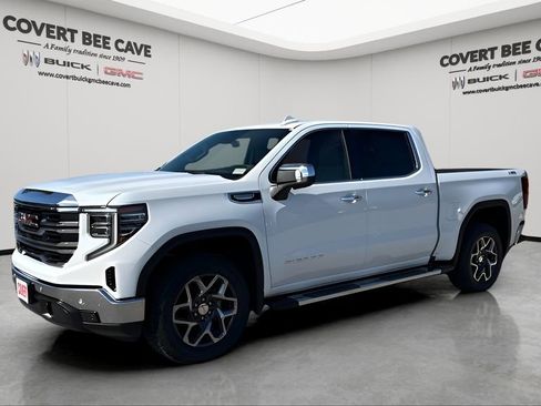 New 2026 GMC Sierra 1500 SLT image 3