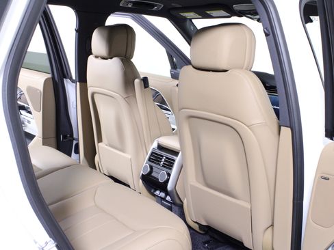 New 2026 Land Rover Range Rover SE image 11