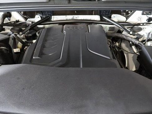 Used 2025 Audi Q5 Premium Plus w/ Premium Plus image 28