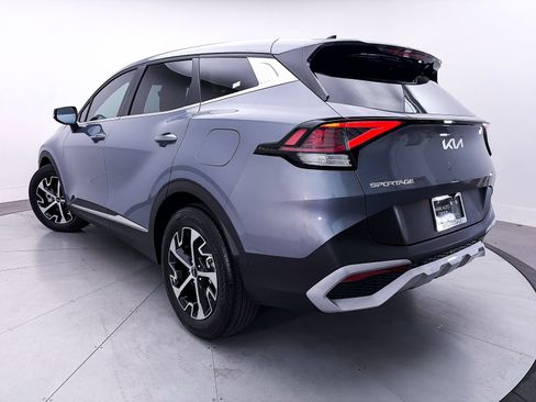 Used 2024 Kia Sportage EX FWD image 2