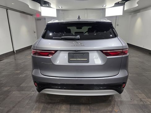 Certified 2021 Jaguar F-PACE S image 5