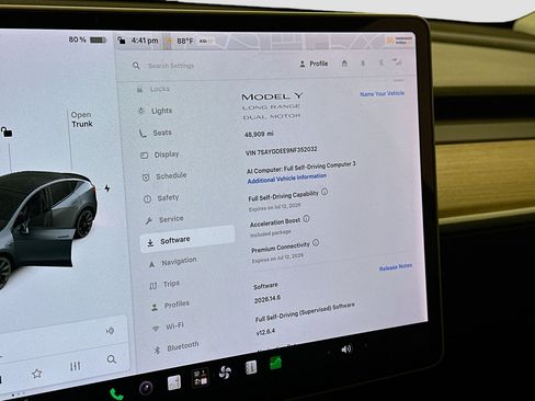 Used 2022 Tesla Model Y Long Range AWD/4WD image 19