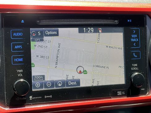 Used 2017 Toyota Tacoma TRD Sport AWD/4WD image 2