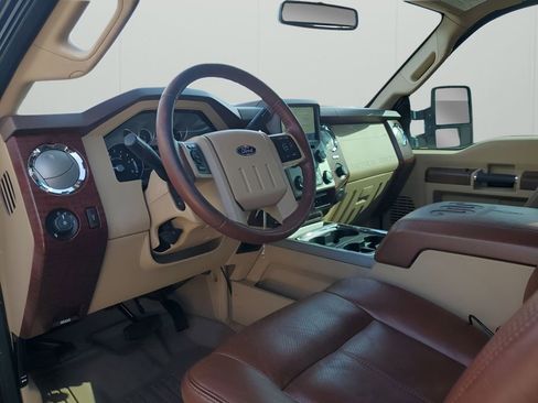 Used 2014 Ford F250 King Ranch w/ King Ranch w/Chrome Package image 26