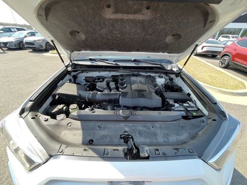 Used 2023 Toyota 4Runner Limited AWD/4WD image 31