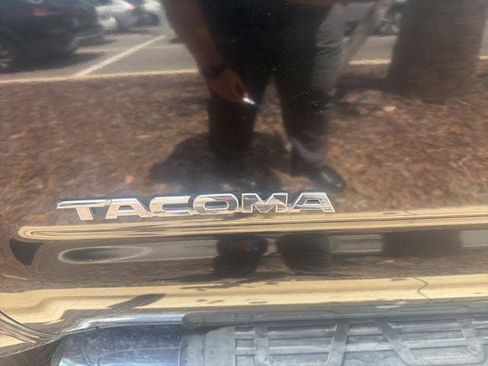 Used 2005 Toyota Tacoma 4x4 Double Cab image 10