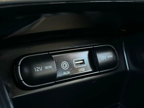 Used 2016 Kia Sorento LX w/ LX Convenience Package image 28