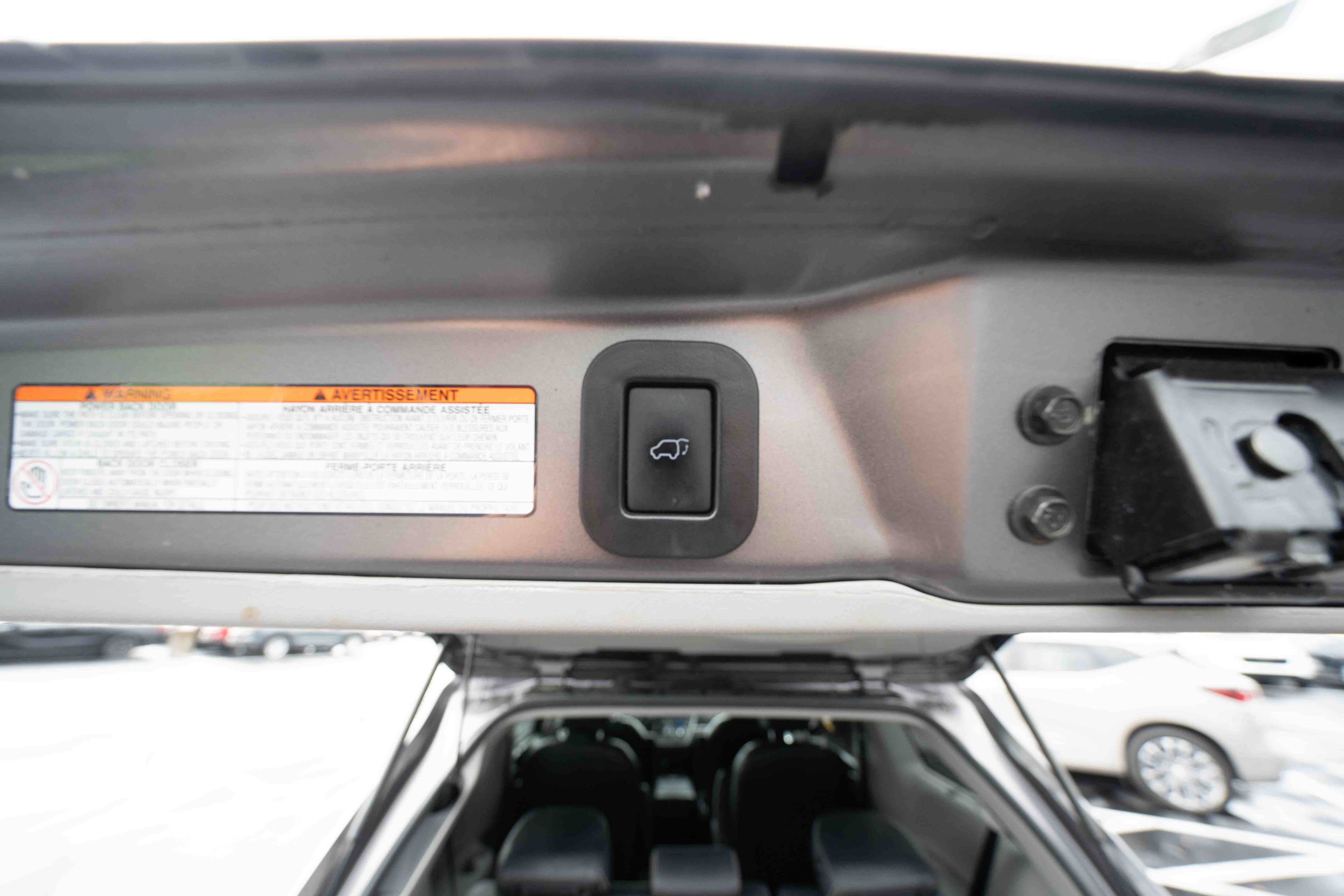 Used 2020 Toyota Sienna SE Premium AWD/4WD image 30