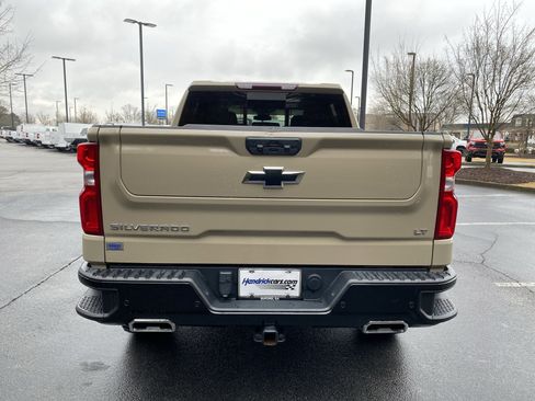 Used 2022 Chevrolet Silverado 1500 LT Trail Boss w/ LT Trail Boss Premium Package image 8