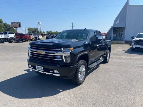 Used 2023 Chevrolet Silverado 2500 High Country w/ Safety Package II image 2
