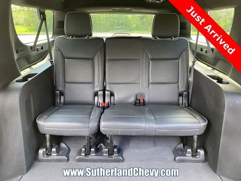 Used 2023 Chevrolet Suburban Premier AWD/4WD image 44