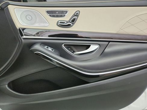 Used 2015 Mercedes-Benz S 550 4MATIC Sedan image 33