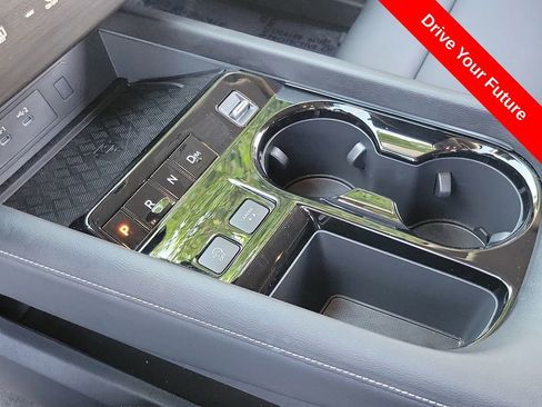 Used 2025 Nissan Murano SV FWD image 13