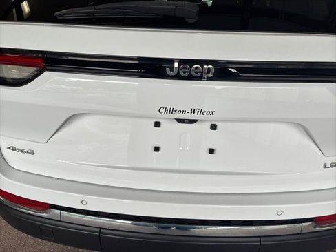 Certified 2023 Jeep Grand Cherokee Laredo w/ Luxury Tech Group I AWD/4WD image 20