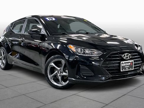 Used 2019 Hyundai Veloster 2.0 image 2