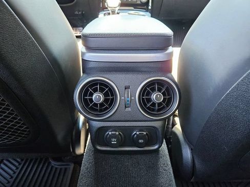Used 2023 Kia Stinger GT2 RWD image 11