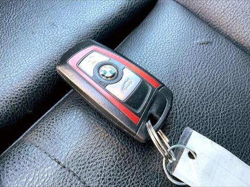 Used 2013 BMW 328i image 11