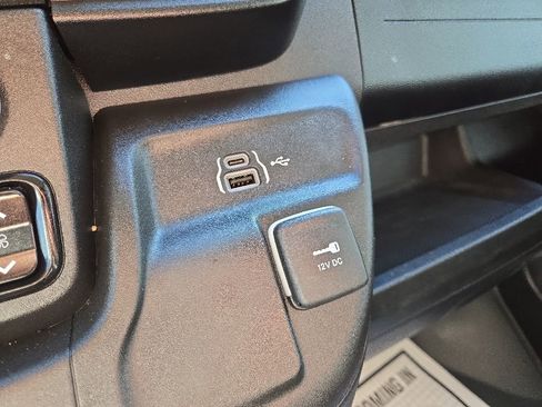 Used 2025 RAM ProMaster 2500 w/ Convenience Group FWD image 62