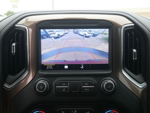 Used 2019 Chevrolet Silverado 1500 High Country image 25