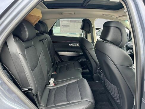 Certified 2026 Genesis GV70 2.5T Select image 5