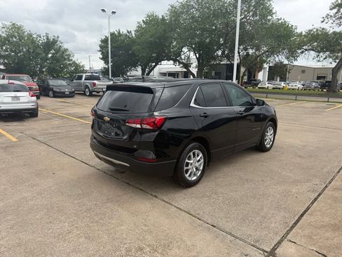 Used 2023 Chevrolet Equinox LT FWD image 10