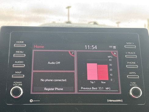 Used 2024 Toyota Camry SE image 12