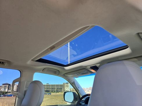 Used 2014 Lexus GX 460 image 22