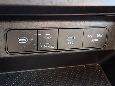 Used 2025 Hyundai Tucson SE AWD/4WD image 23