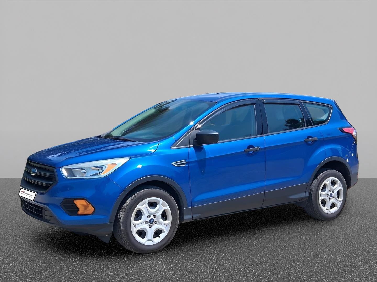 Used 2017 Ford Escape S FWD image 1