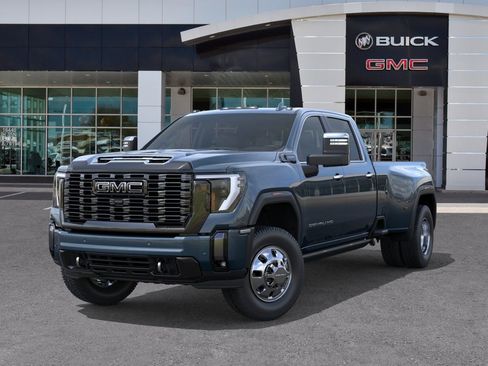 New 2026 GMC Sierra 3500 Denali Ultimate w/ LPO, Black Badging Package AWD/4WD image 6