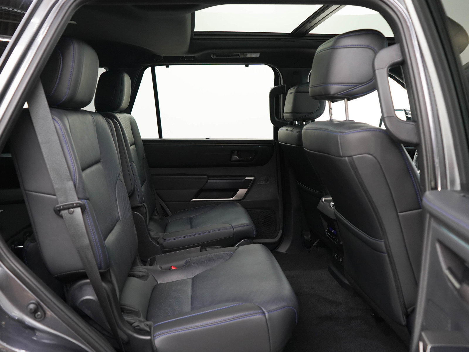 Used 2026 Toyota Sequoia Platinum w/ TRD Off-Road Package AWD/4WD image 12