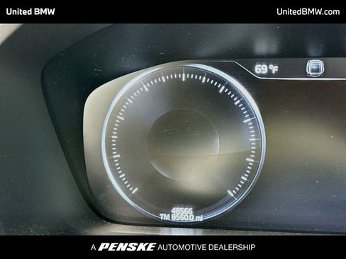 Used 2022 Volvo XC90 T8 Inscription w/ Lounge Package AWD/4WD image 14