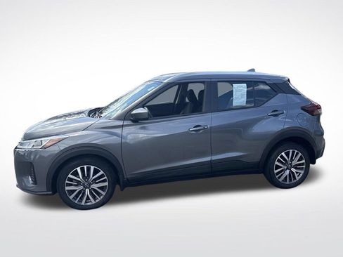 Used 2023 Nissan Kicks SV FWD image 4