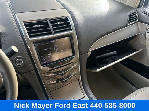 Used 2013 Lincoln MKX AWD w/ Class II Trailer Tow Pkg image 27