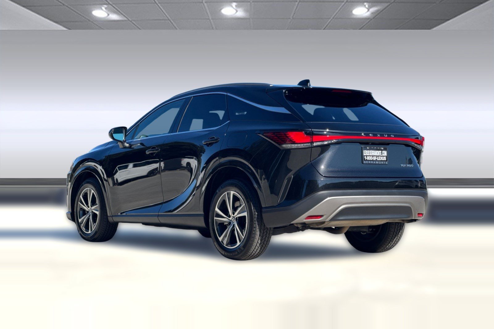 Certified 2024 Lexus RX 350 FWD w/ Technology Package image 3