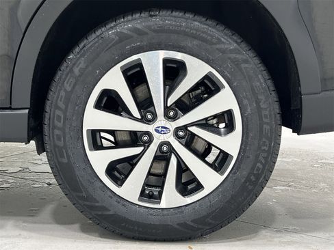 Used 2023 Subaru Outback Premium image 10