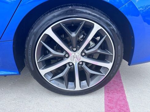 Used 2023 Honda Civic Touring image 10