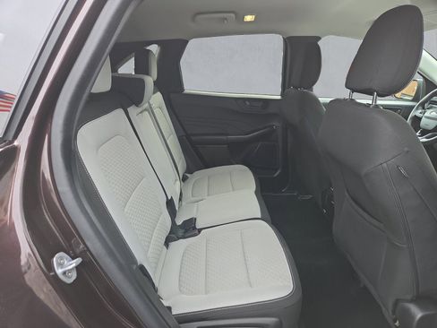 Used 2023 Ford Escape Active image 24