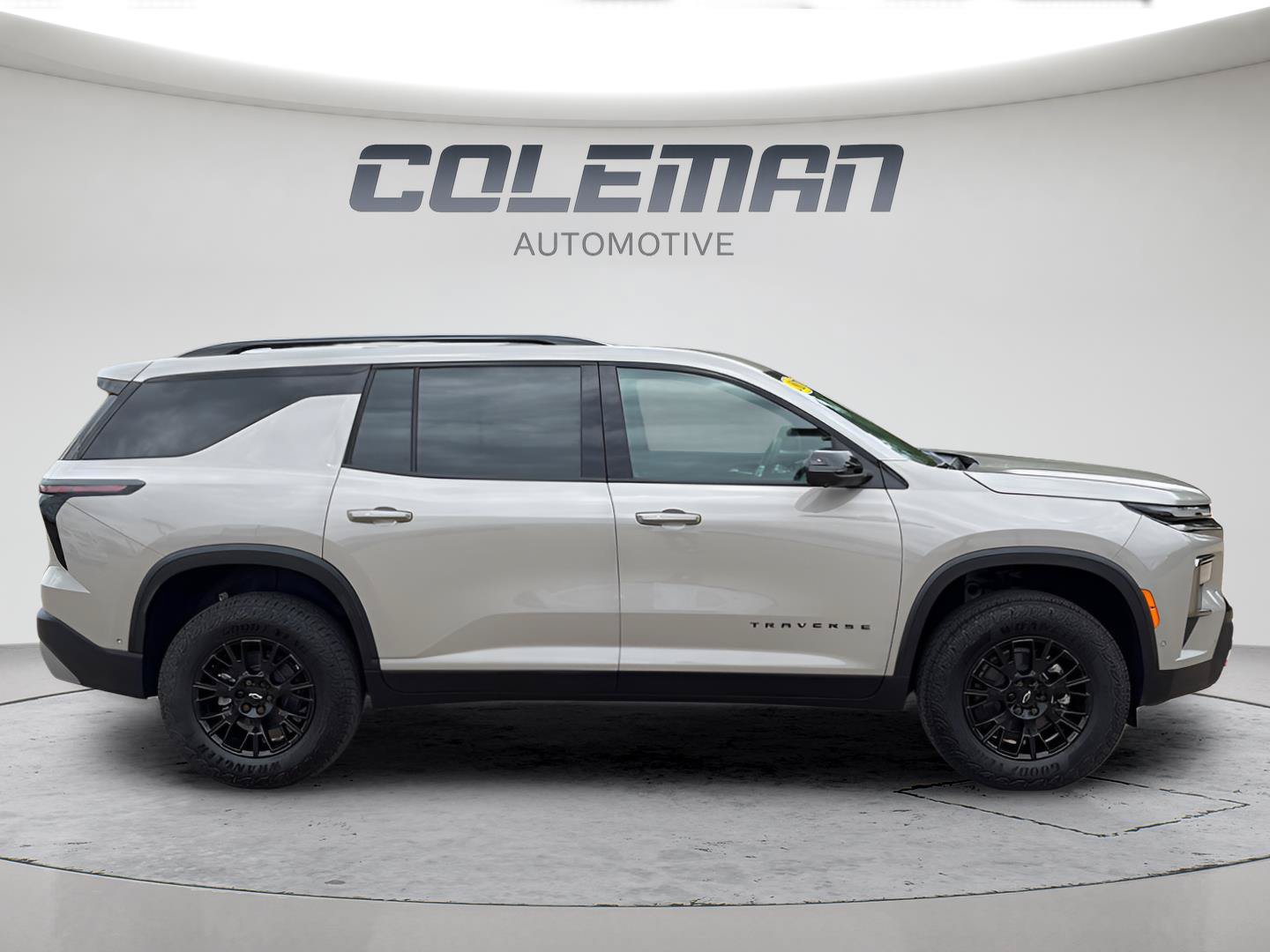 New 2027 Chevrolet Traverse Z71 w/ Enhanced Driving Package AWD/4WD image 25