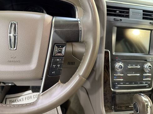 Used 2017 Lincoln Navigator Select RWD image 15
